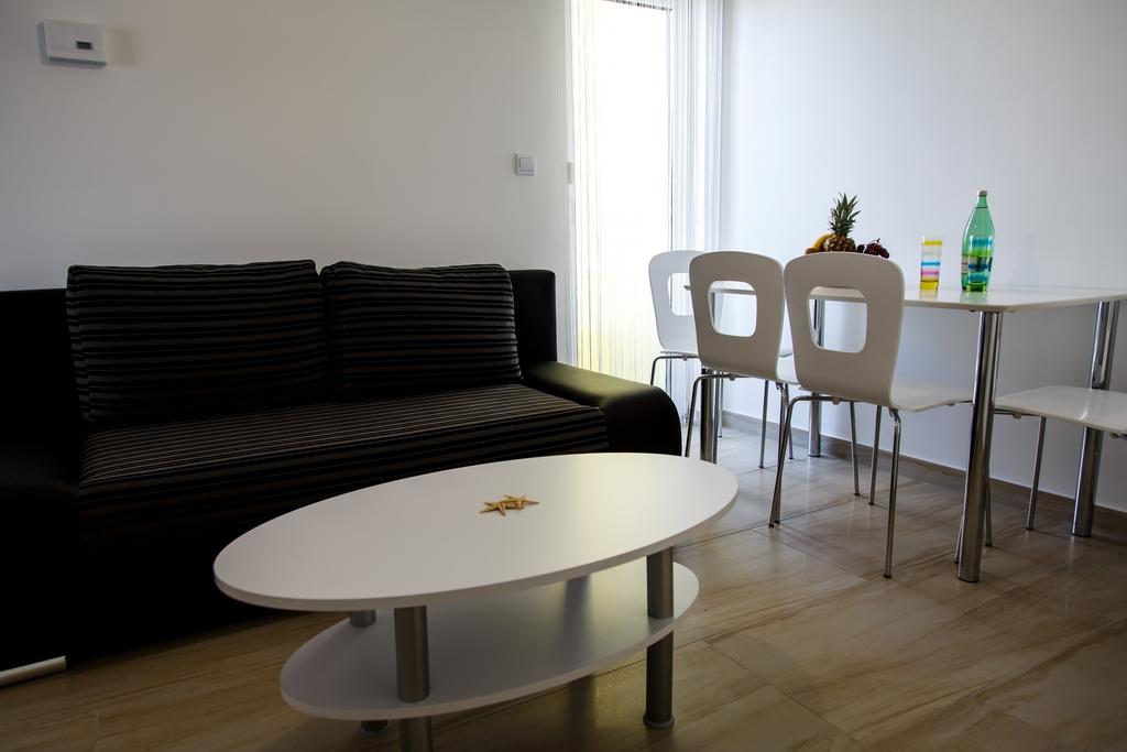 Nemira Sunny Apartments Omiš Camera foto